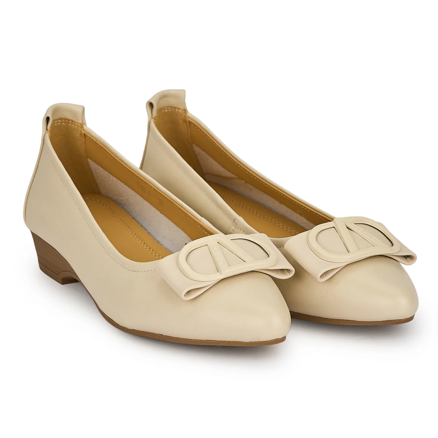 Pantofi dama din piele naturala crem cu toc mic 2.5 cm 19367 - Image 4