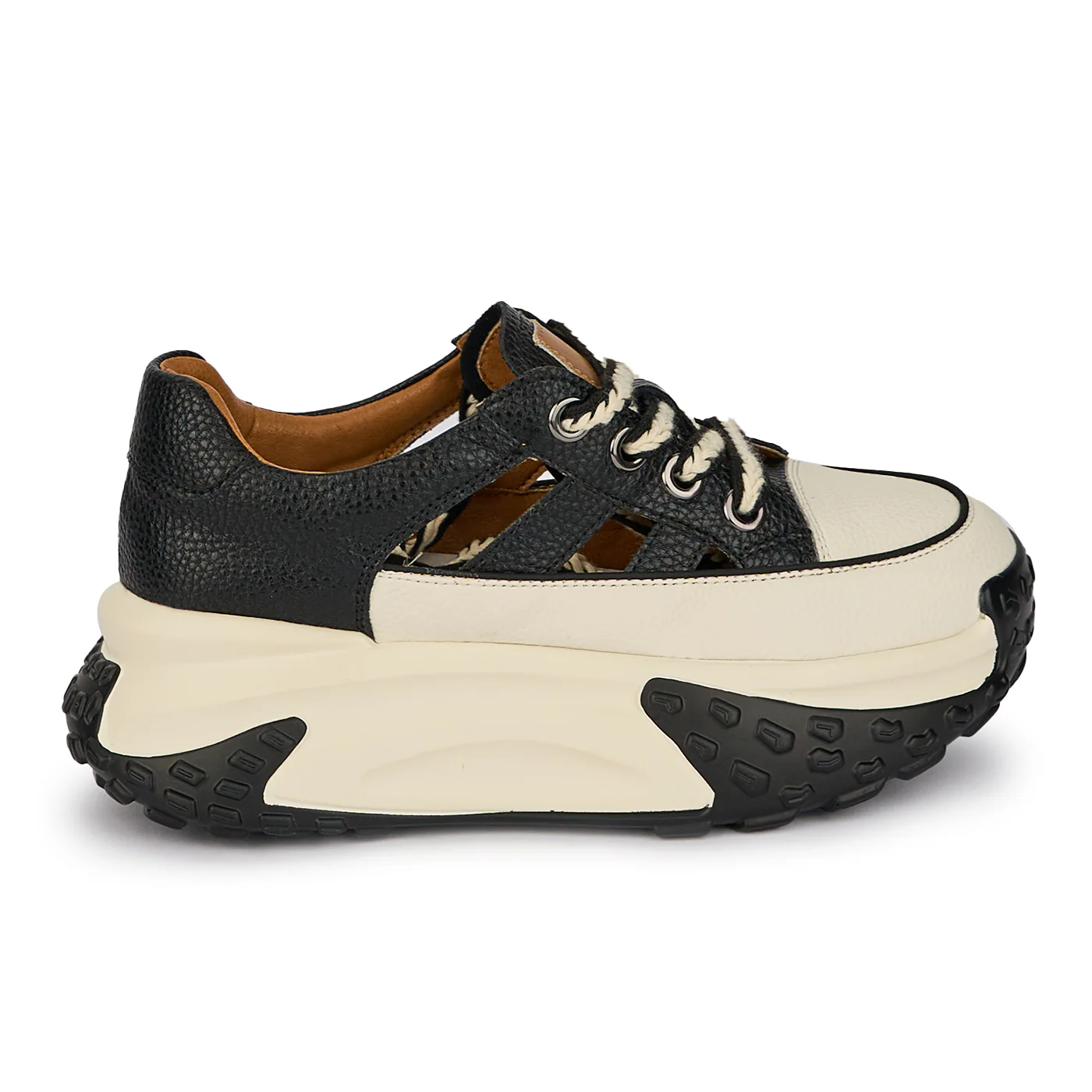 Pantofi dama din piele naturala neagra decupati lateral 17957