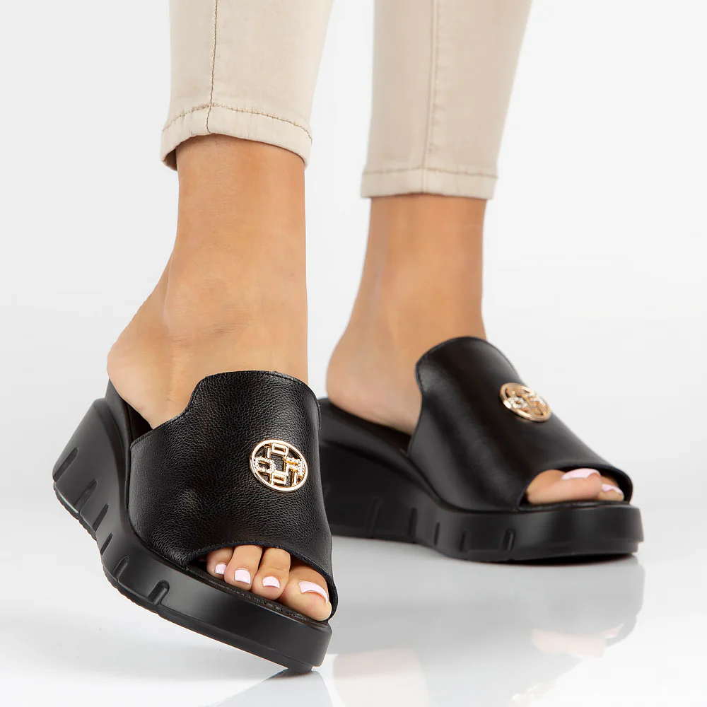 Papuc dama din piele naturala neagra cu platforma 13308 - Image 2